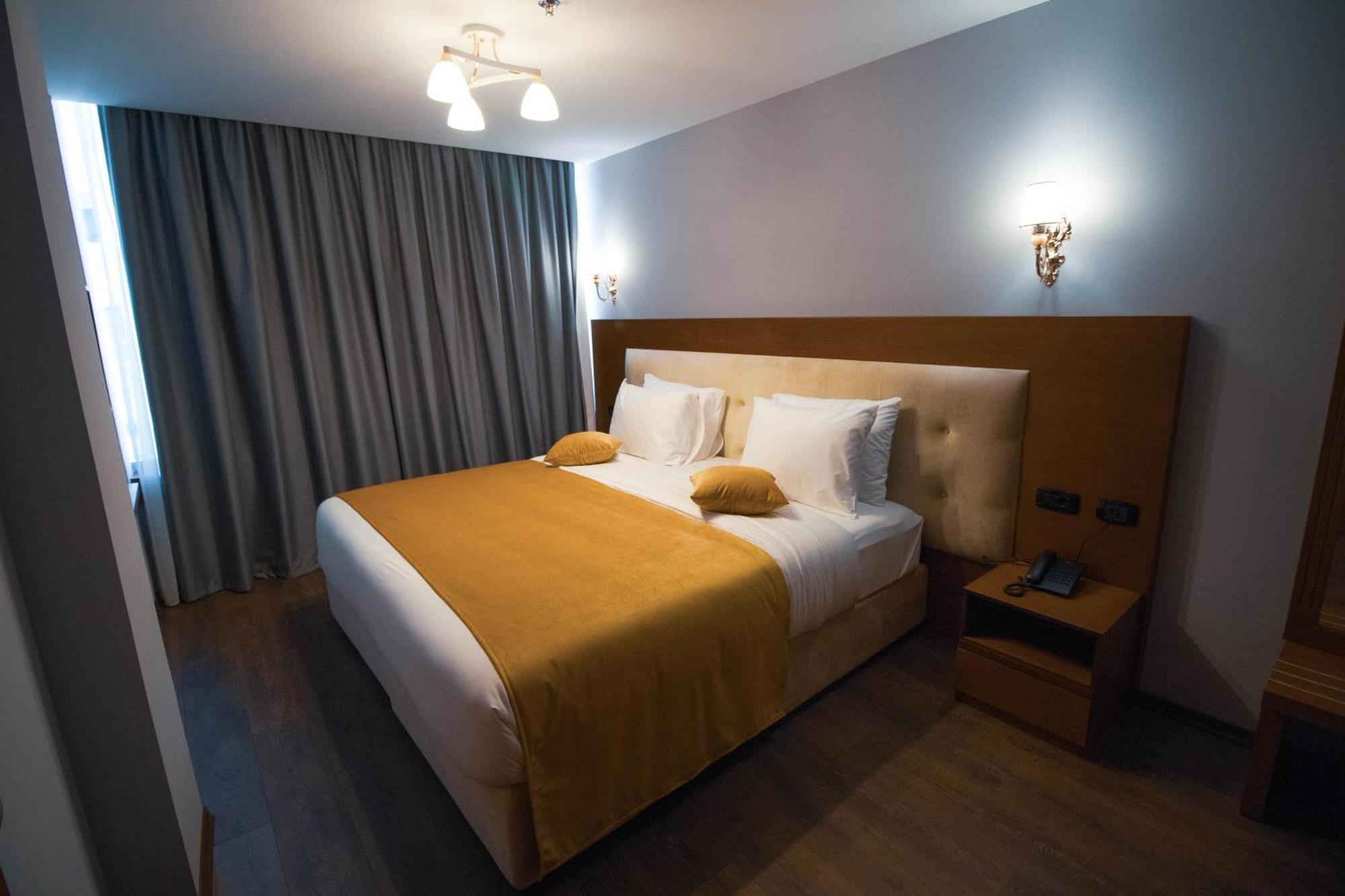 Albanopolis Hotel ติรานา ภายนอก รูปภาพ